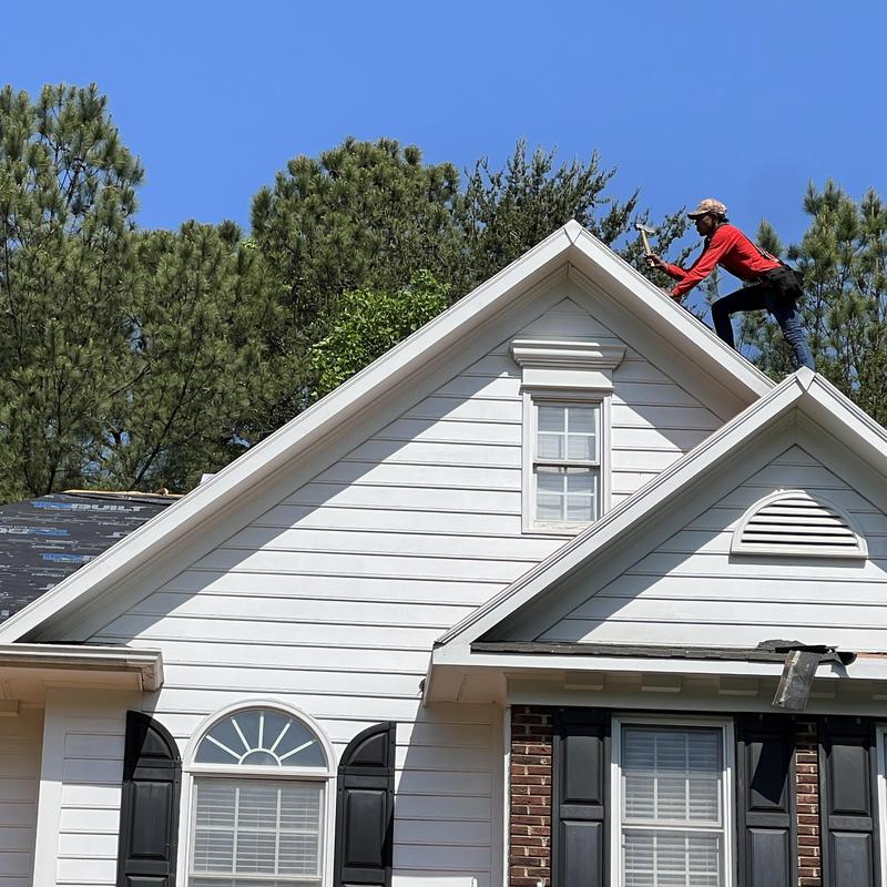 Charlotte, NC Roof Installation - this new Owens Corning project photo 2