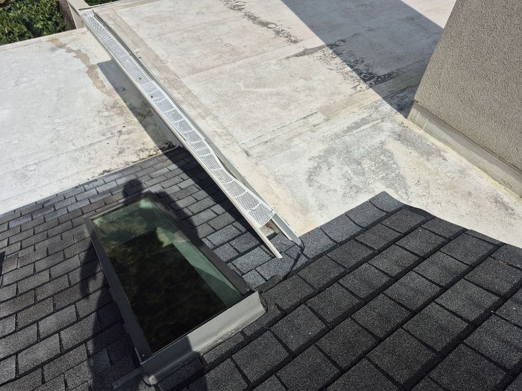 Commercial Skylight Replacement and Base Flashing Seam Repair – Charlotte, NC project photo 2