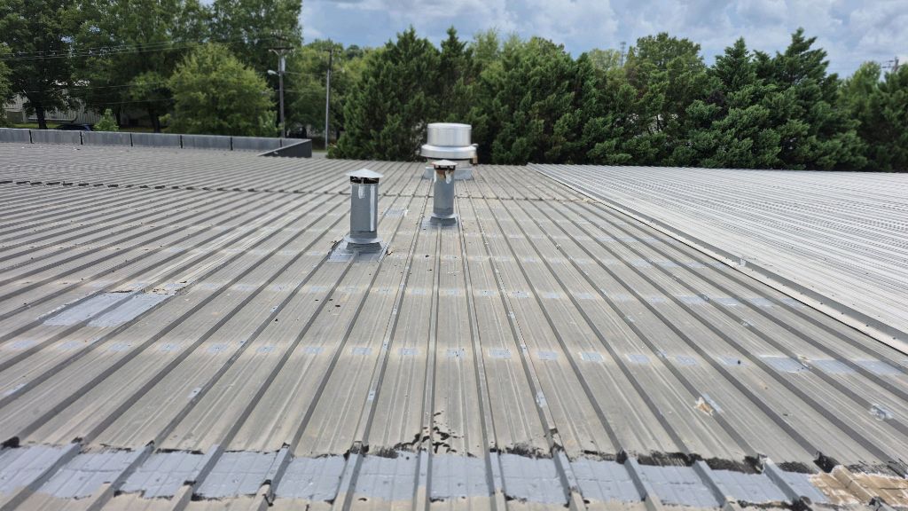 Commercial Metal R-Panel Sealing – Monroe, NC project photo 3
