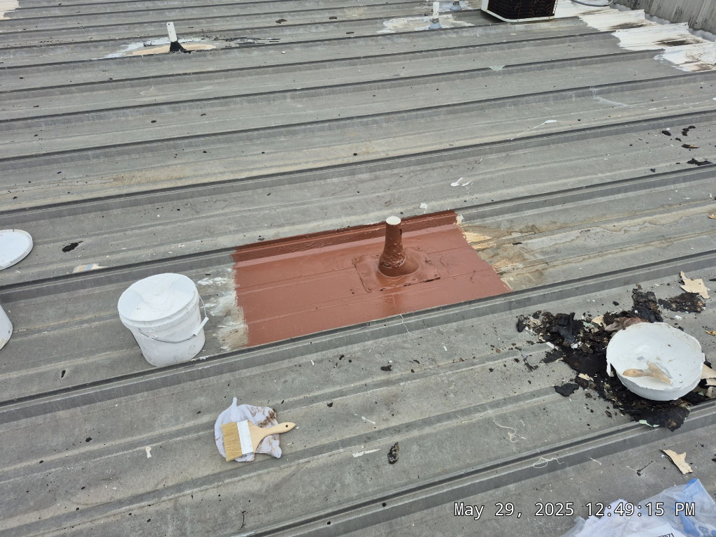 Commercial Metal Roof Coating – Harrisburg, NC project photo 4