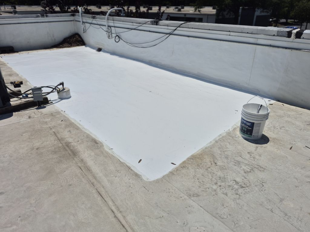 Commercial Flat Roof Silicone Coating Repair – Charlotte, NC project photo 2